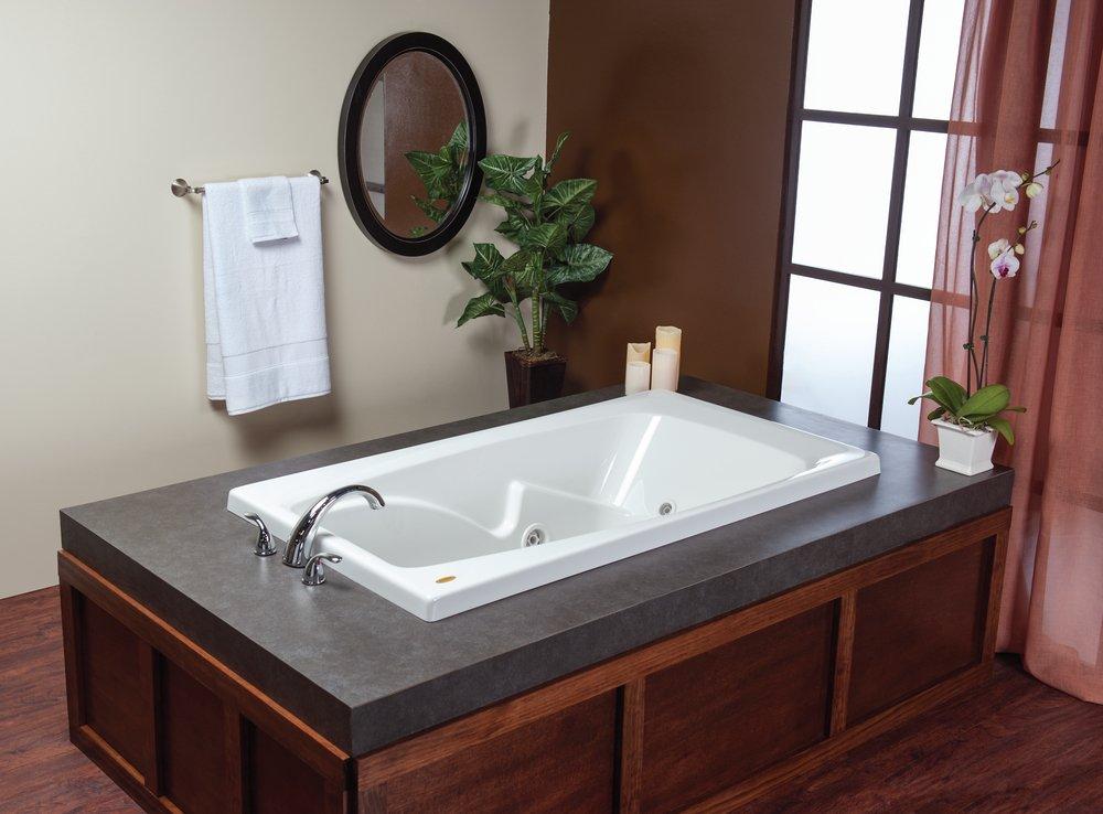 JACUZZI&reg; White 60 x 32 in. Whirlpool Drop-In Bathtub with End Drain 