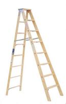 Michigan Ladder 250# Type 1 Wood Step Ladder 
