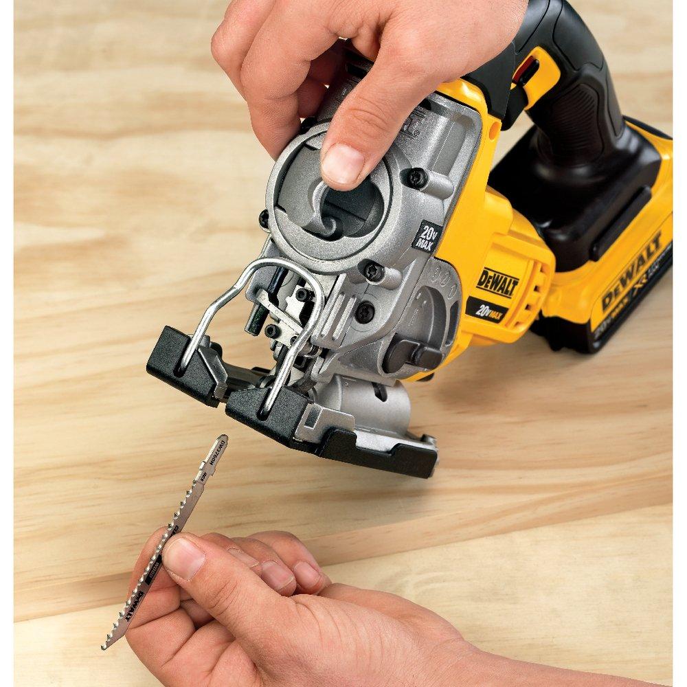 DEWALT Black Cordless Jig Saw Kit 