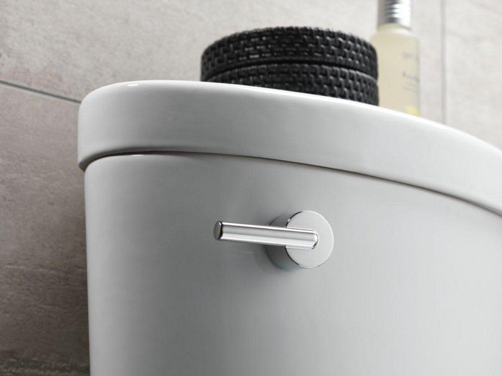 Delta Faucet Chrome Left-Hand Trip Lever 