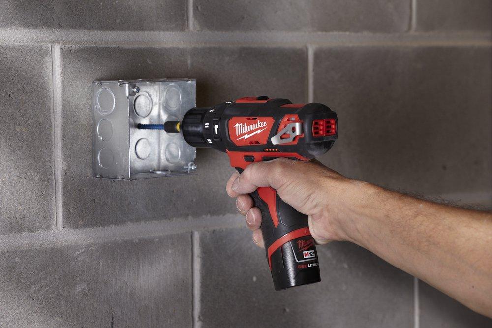 Milwaukee&reg; Black 12V Hammer Drill 