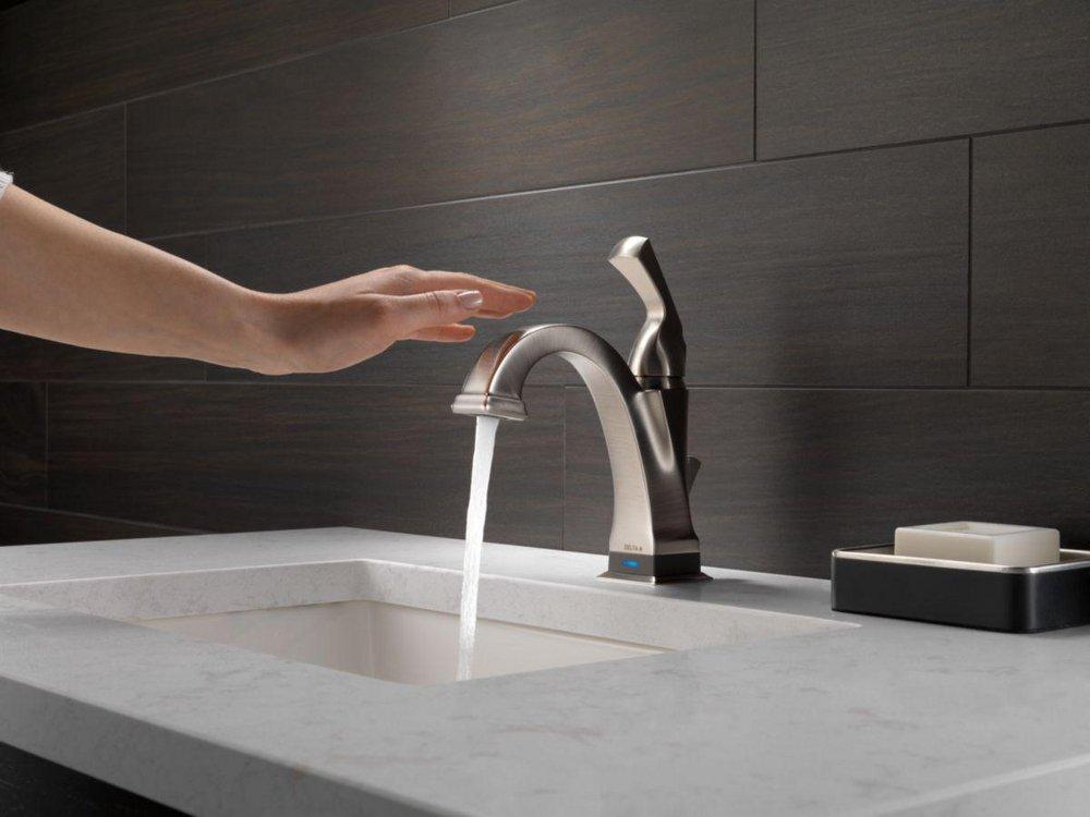 Delta Faucet Brilliance Stainless Single Handle Sensor Bathroom Sink Faucet 