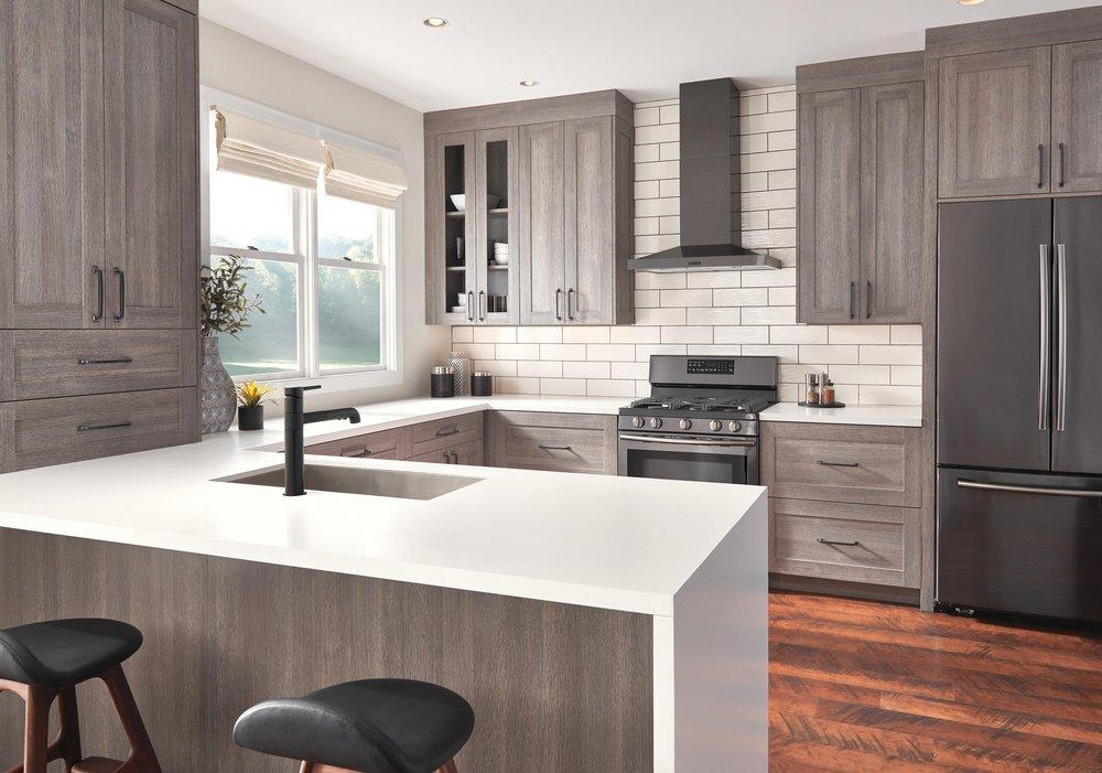 Delta Faucet Matte Black Single Handle Pull Out Kitchen Faucet 