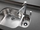 Delta Faucet Arctic Stainless Single Handle Pull Out Kitchen Faucet 