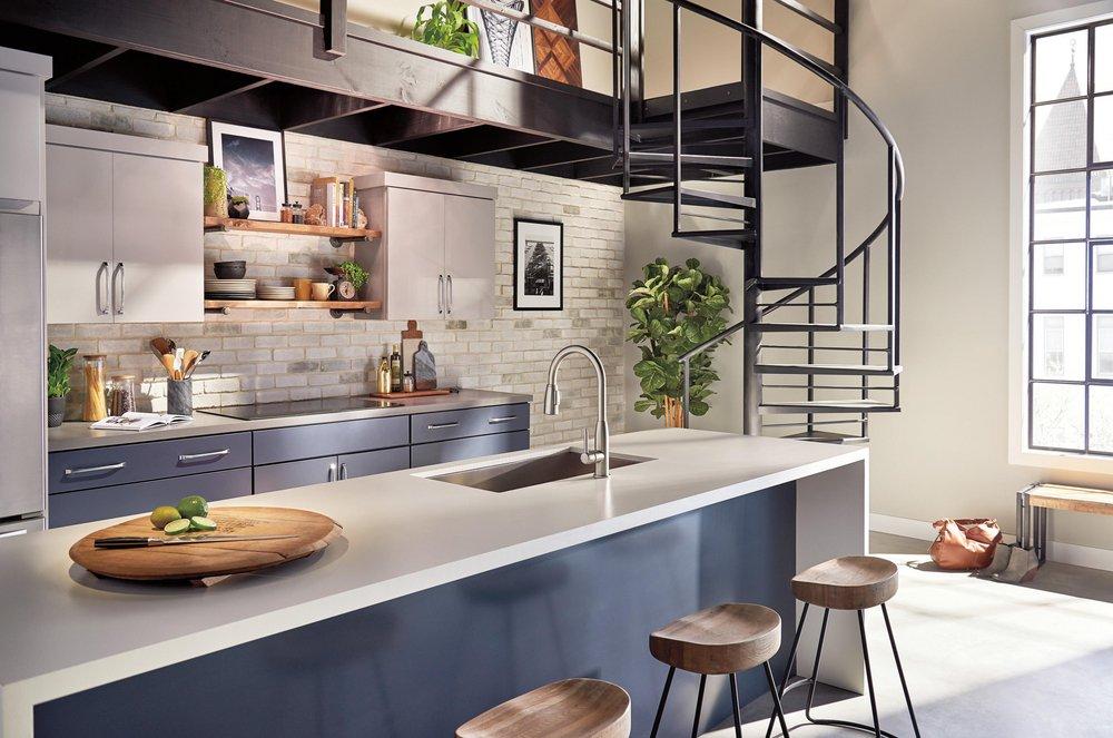 Peerless&reg; Stainless Steel Single Handle Pull Down Kitchen Faucet 