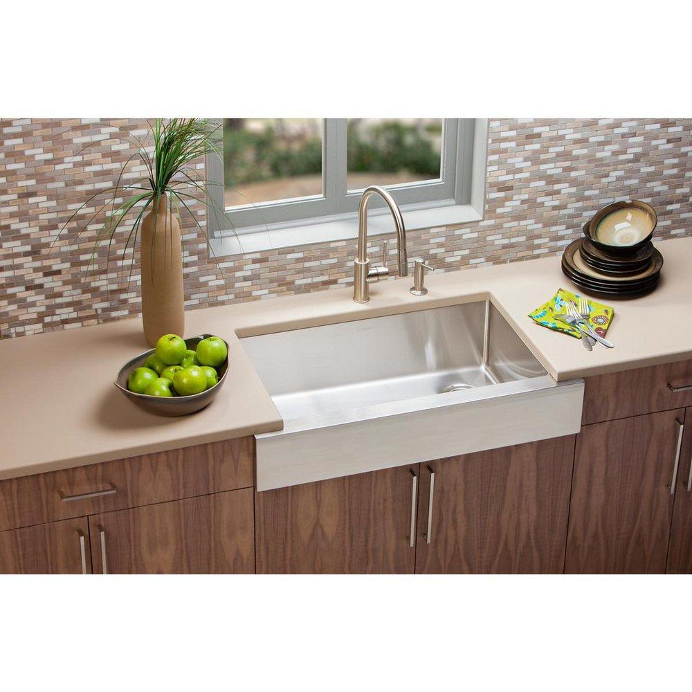 Elkay Polished Satin 35-7/8 x 20-1/4 in. No Hole Stainless Steel Single Bowl Apron Front Kitchen Sink 