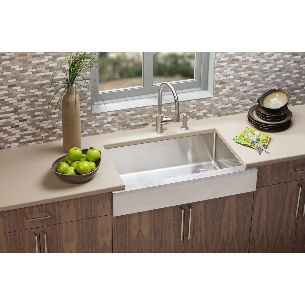 Elkay Polished Satin 35-7/8 x 20-1/4 in. No Hole Stainless Steel Single Bowl Apron Front Kitchen Sink 