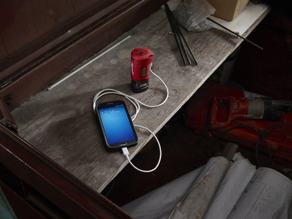 Milwaukee&reg; Red Power Source Used with Battery 