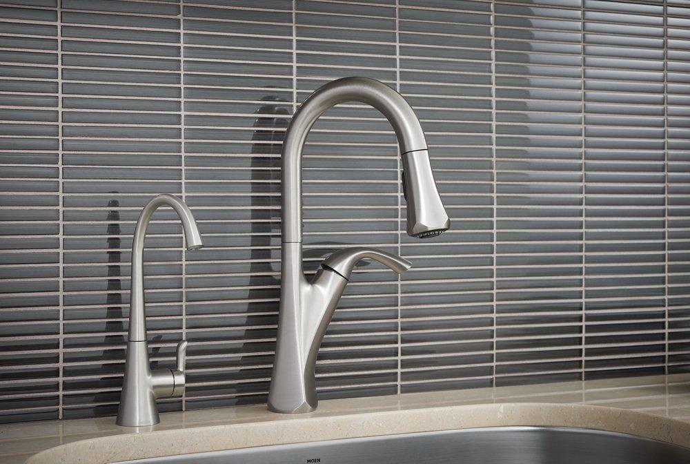Moen Spot Resist Stainless 1.5 gpm 1 Hole Deck Mount Beverage Faucet with Single Lever Handle 