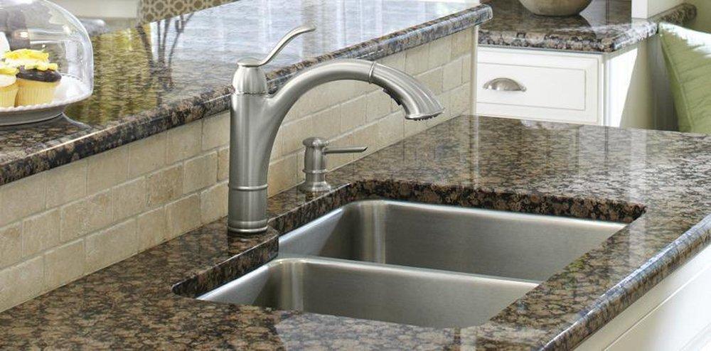 Moen Spot Resist Stainless 1.5 gpm 2-Hole Deck Mount Kitchen Sink Faucet with Single Lever Handle and High Arc Pull-Out Spout 