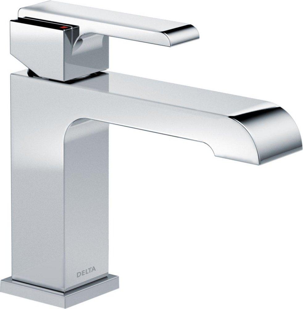 Delta Faucet Chrome Single Handle Centerset Bathroom Sink Faucet 