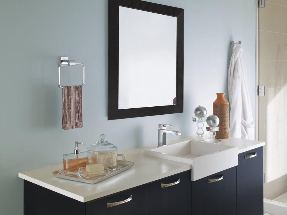 Delta Faucet Chrome Single Handle Monoblock Bathroom Sink Faucet with Metal Pop-Up Drain Assembly 