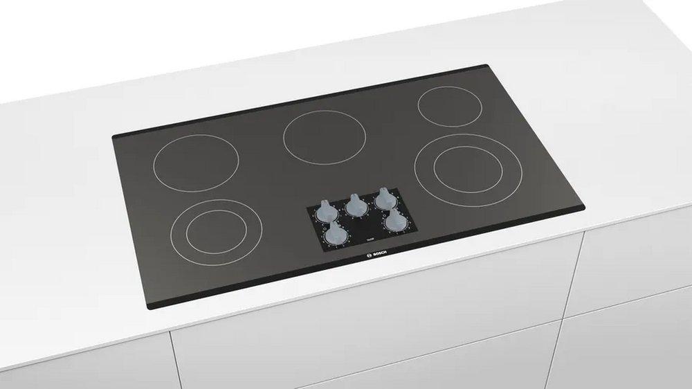 BSH Home Appliances Corporation Black 5 Burner Smoothtop Cooktop 