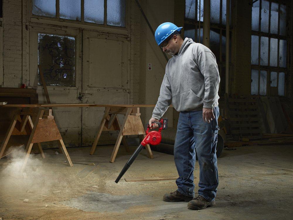 Milwaukee® Red Cordless Compact Blower 