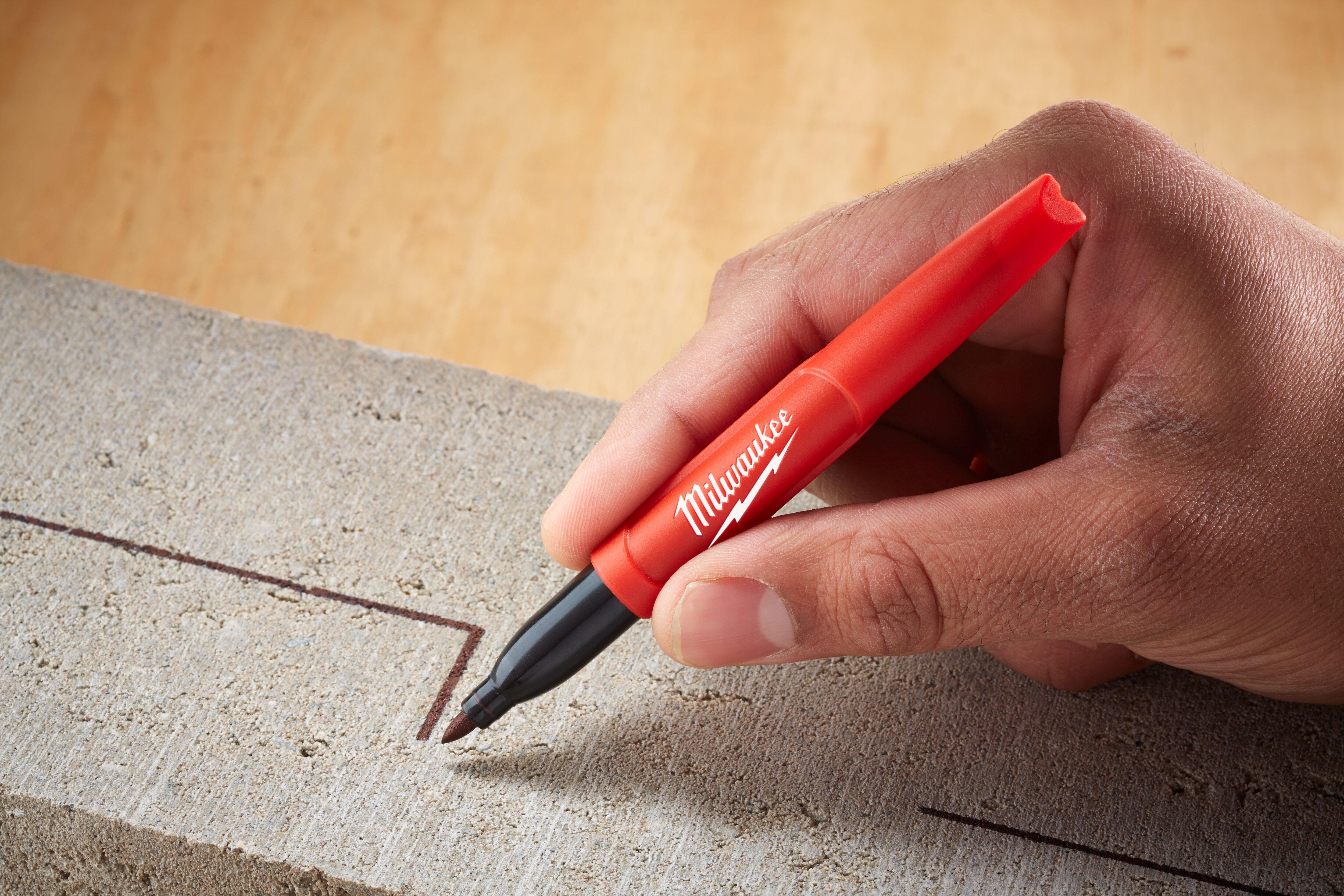 Milwaukee&reg; Black Fine Point Marker 