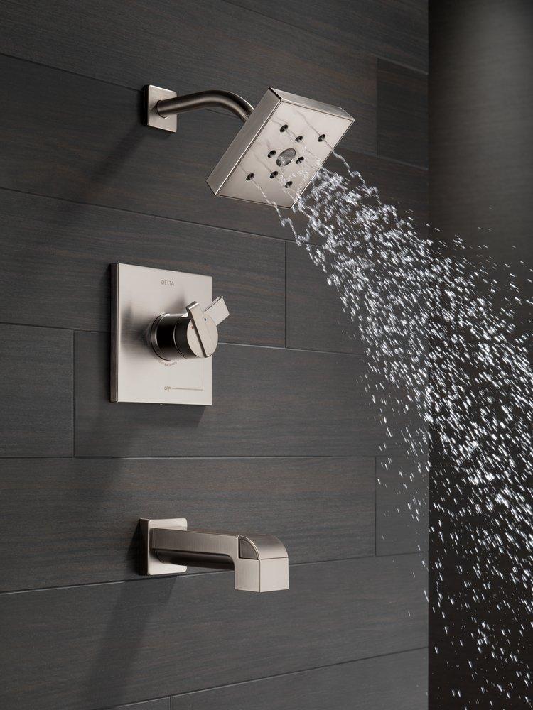 Delta Faucet Brilliance Stainless Two Handle Single Function Bathtub & Shower Faucet (Trim Only) 