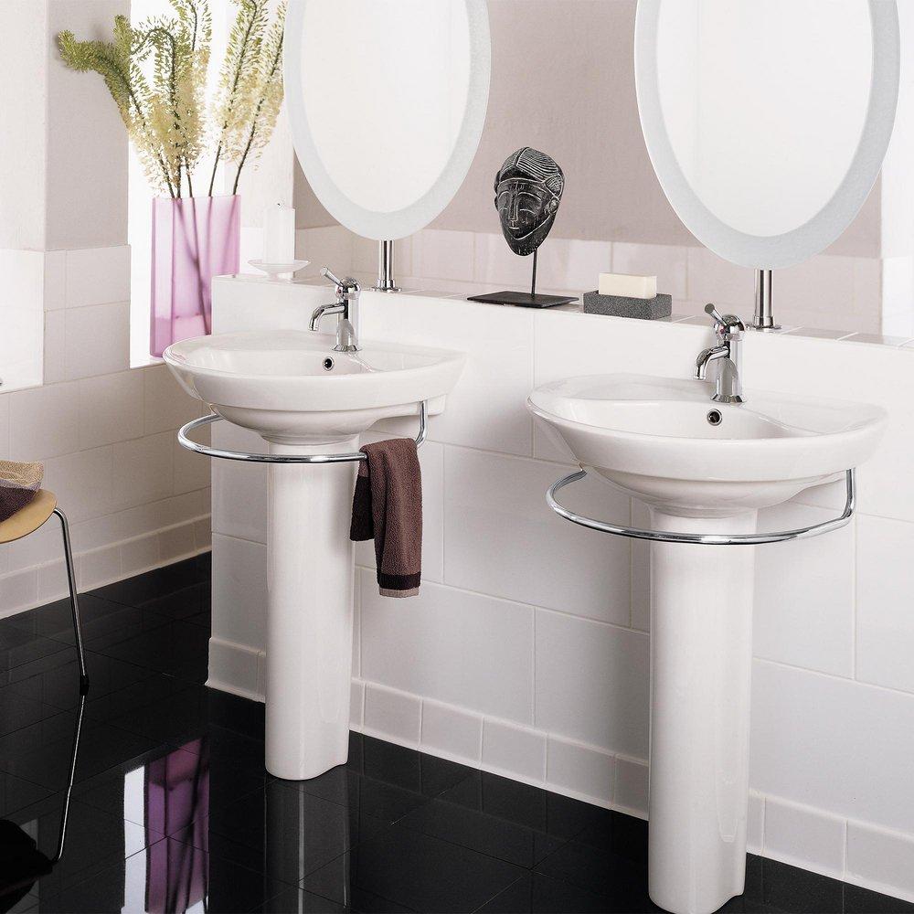 22 x 17 in. Oval Pedestal Sink with Base White 