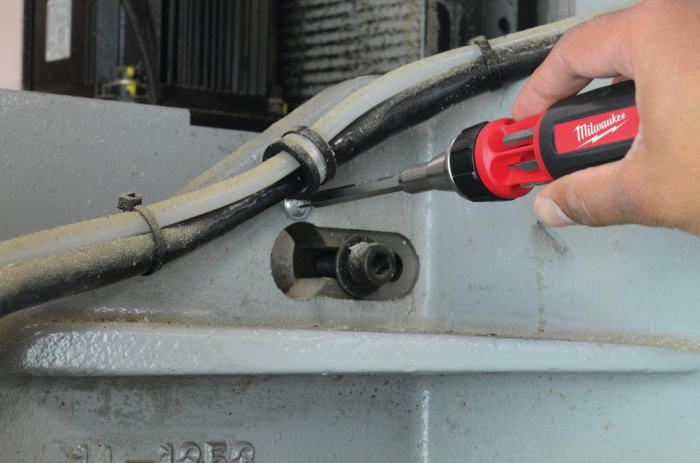 Milwaukee&reg; Black 8 Piece Screwdriver 