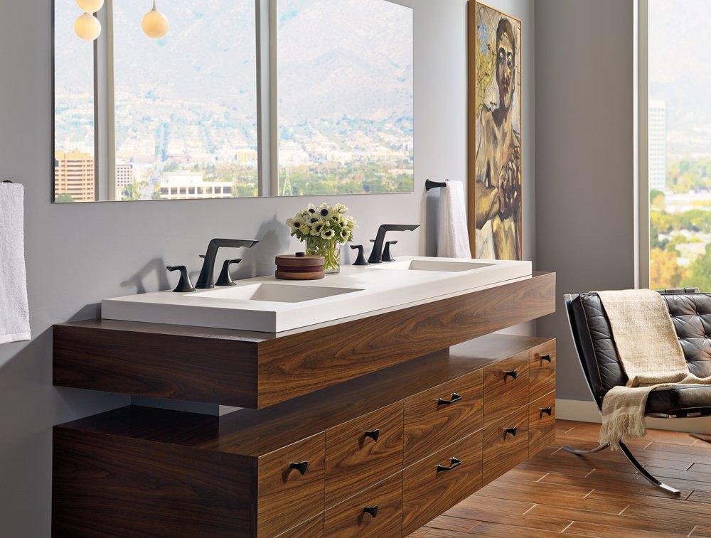 Brizo Matte Black 8 in. Mini Towel Bar 