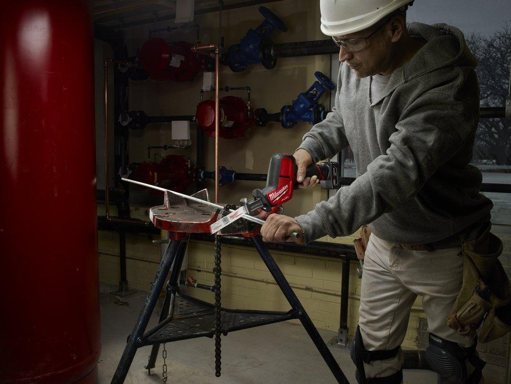 Milwaukee&reg; Black Cordless 4 AMP Redlithium&trade; Reciprocating Saw Tool Kit 