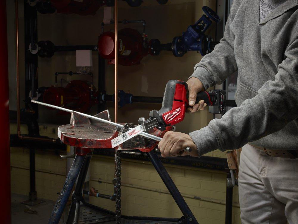 Milwaukee&reg; Black Cordless 4 AMP Redlithium&trade; Reciprocating Saw Tool Kit 