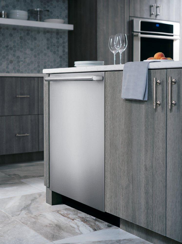 Electrolux Stainless Steel 23-3/4 in. 45dB 7-Cycle Built-In Dishwasher 
