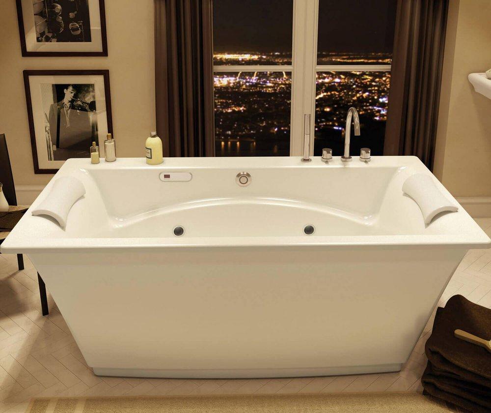 MAAX White 66 x 36 in. Freestanding Bathtub with Center Drain 