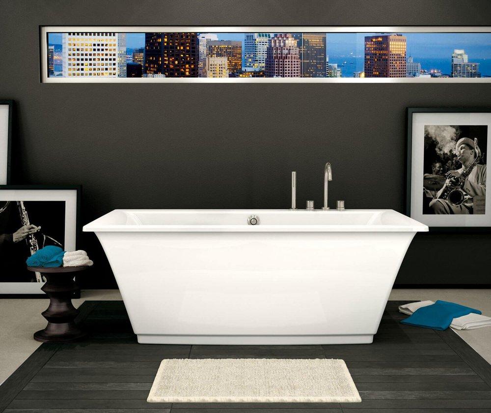 MAAX White 66 x 36 in. Freestanding Bathtub with Center Drain 