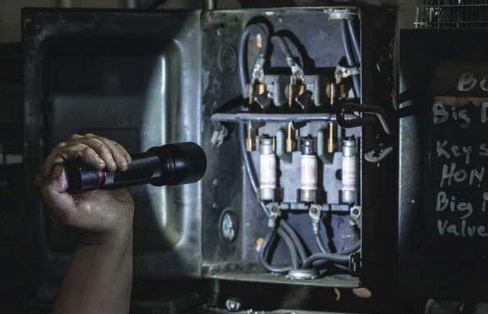 Coast Products Black Lumen Aluminum LED Focusing Flashlight 