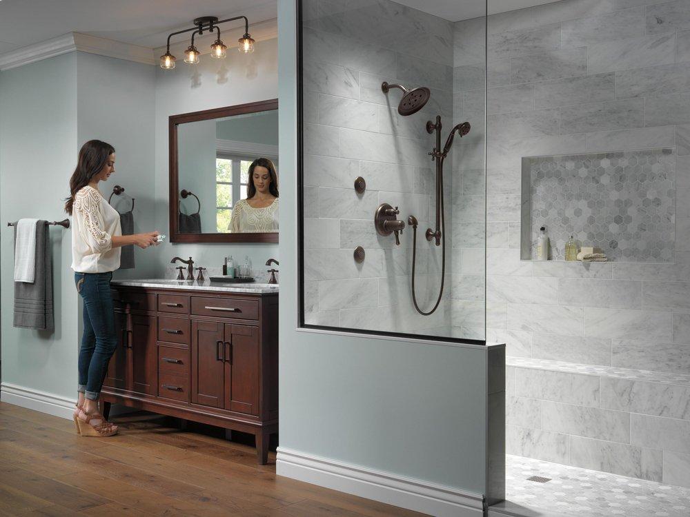 Delta Faucet Venetian Bronze Round Body Spray Trim (Trim Only) 