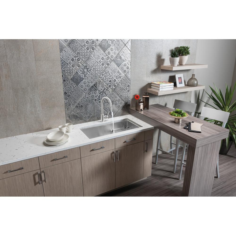 Top Knobs Brushed Satin Nickel 5-1/2 in. Linear Pull 