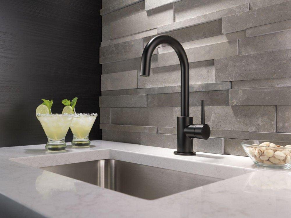 Delta Faucet Brilliance Champagne Bronze Single Handle Lever Handle Bar Faucet 
