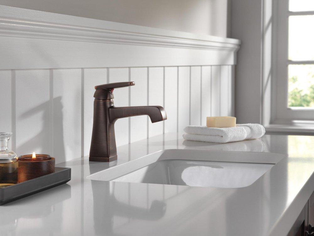 Delta Faucet Venetian Bronze Single Handle Centerset Bathroom Sink Faucet with Pop-Up Drain Assembly 