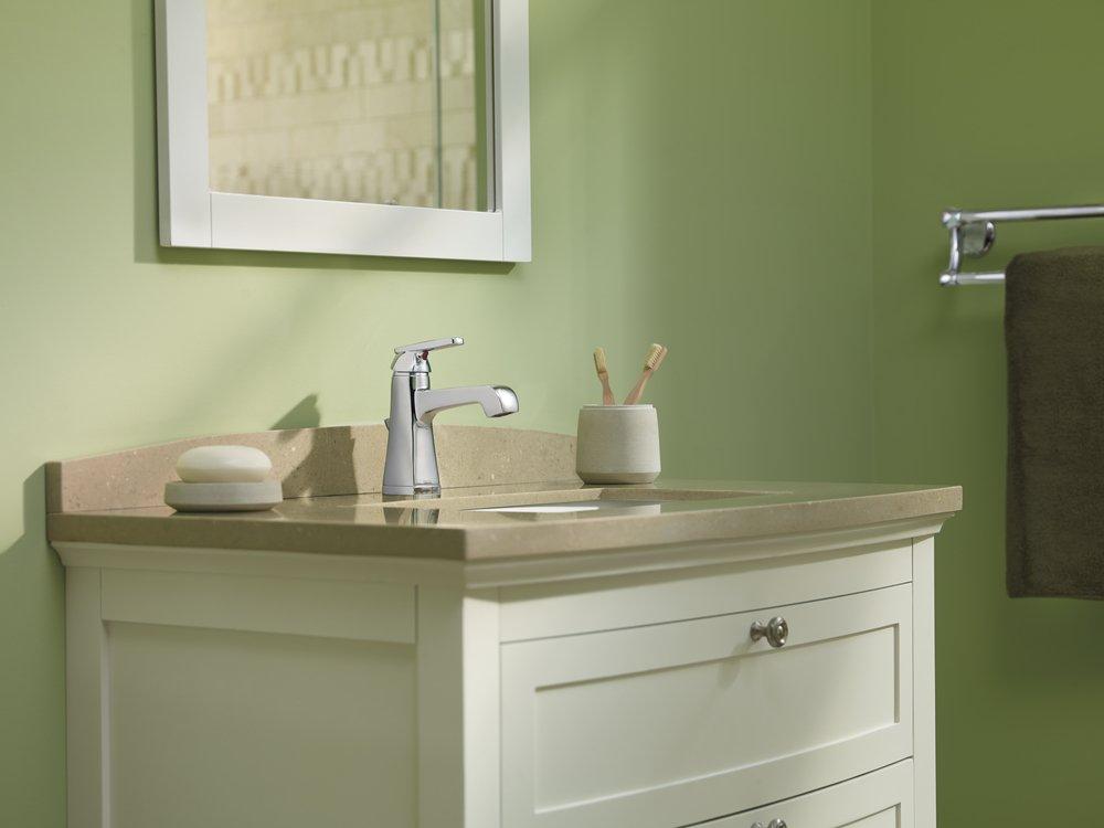 Delta Faucet Brilliance Stainless Single Handle Centerset Bathroom Sink Faucet with Pop-Up Drain Assembly 