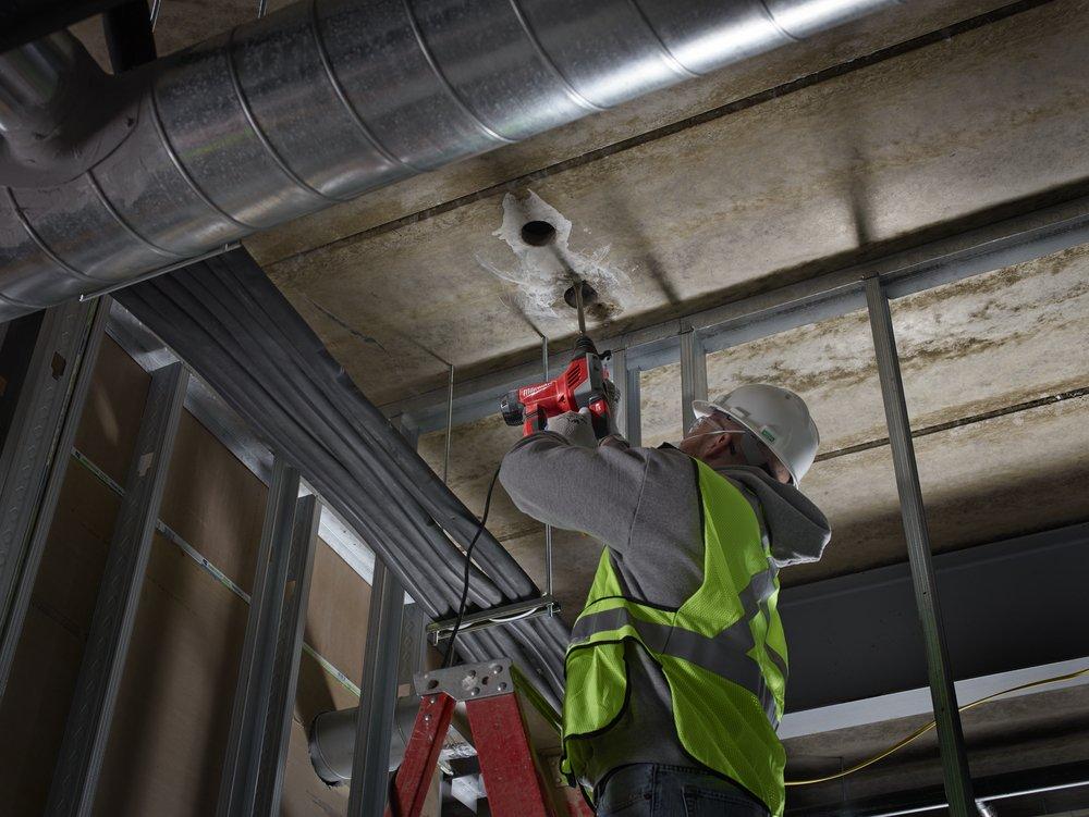 Milwaukee&reg; Black Rotary Hammer Kit with Cord 