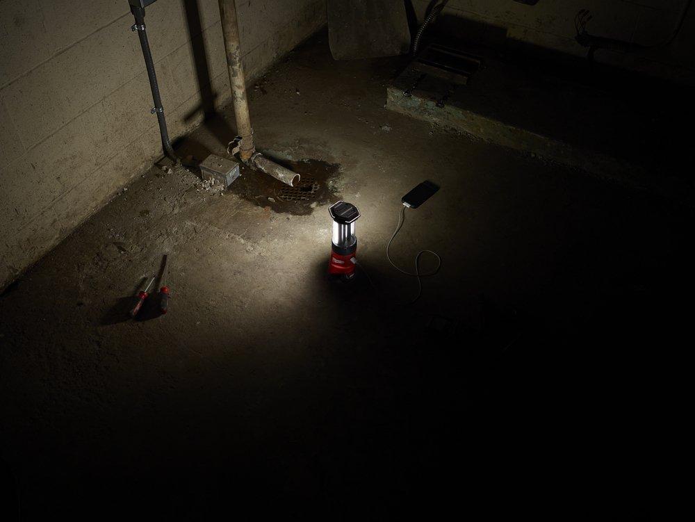 Milwaukee® LED Latern/Flood Light 