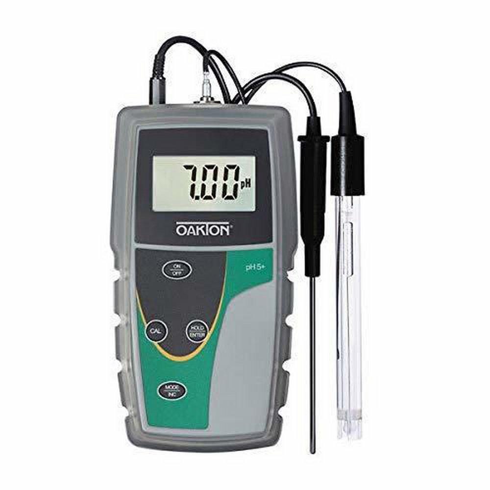 Oakton Instruments AA Battery Powered pH 6+ Meter with Temperature Probe and Protective Rubber Boot 