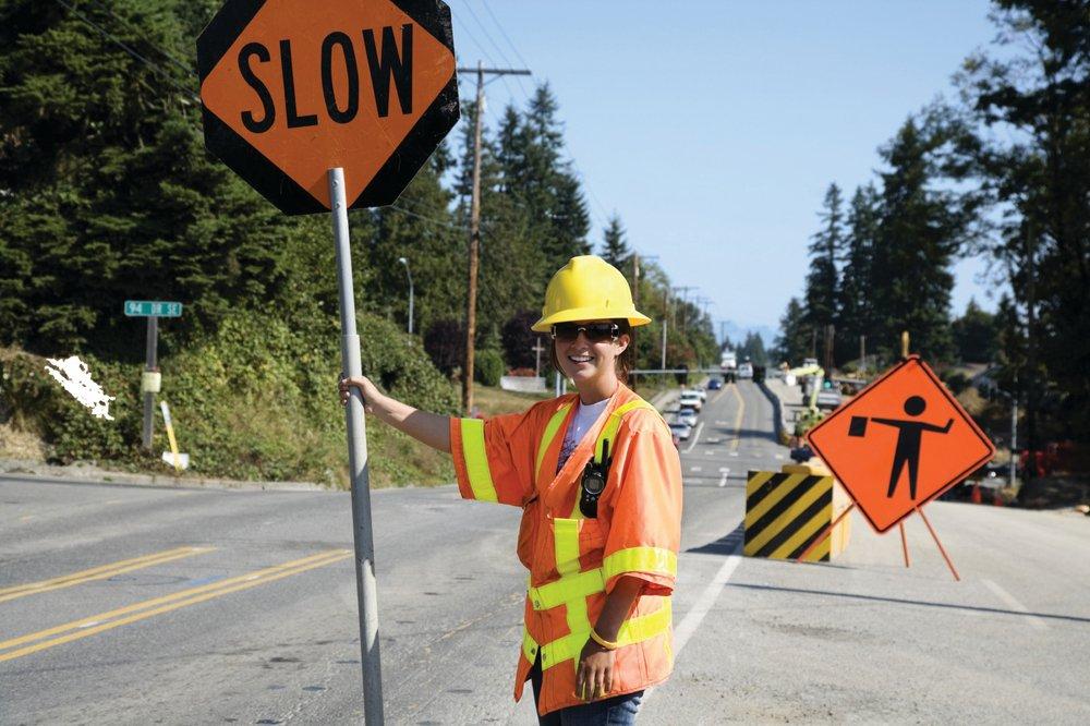 TrafFix Devices Red Non-Reflective Stop/Slow Paddle with 5 ft. 1-Piece Plastic Handle w/Boot 