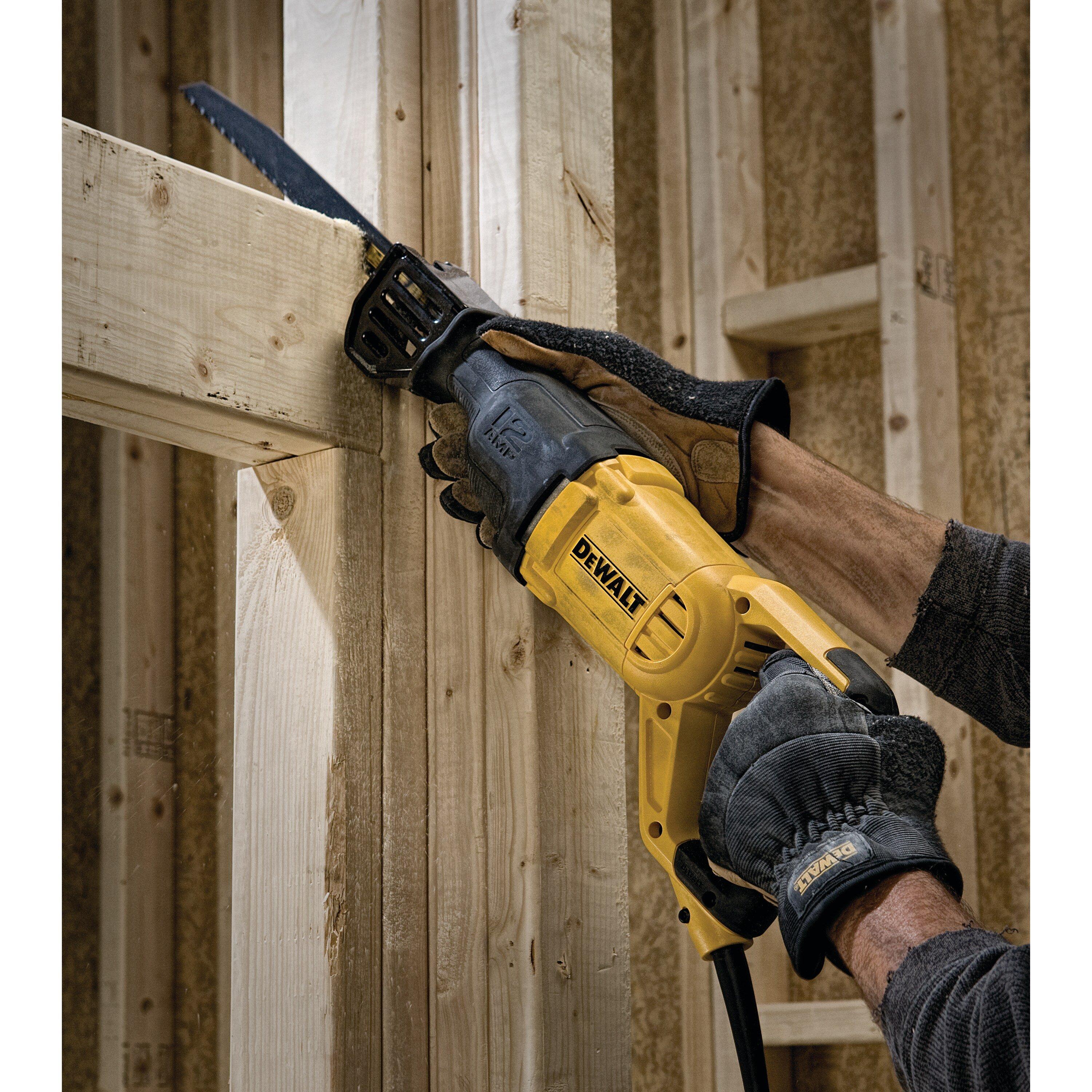 DEWALT Yellow Corded Reciprocating Saw Bare Tool 