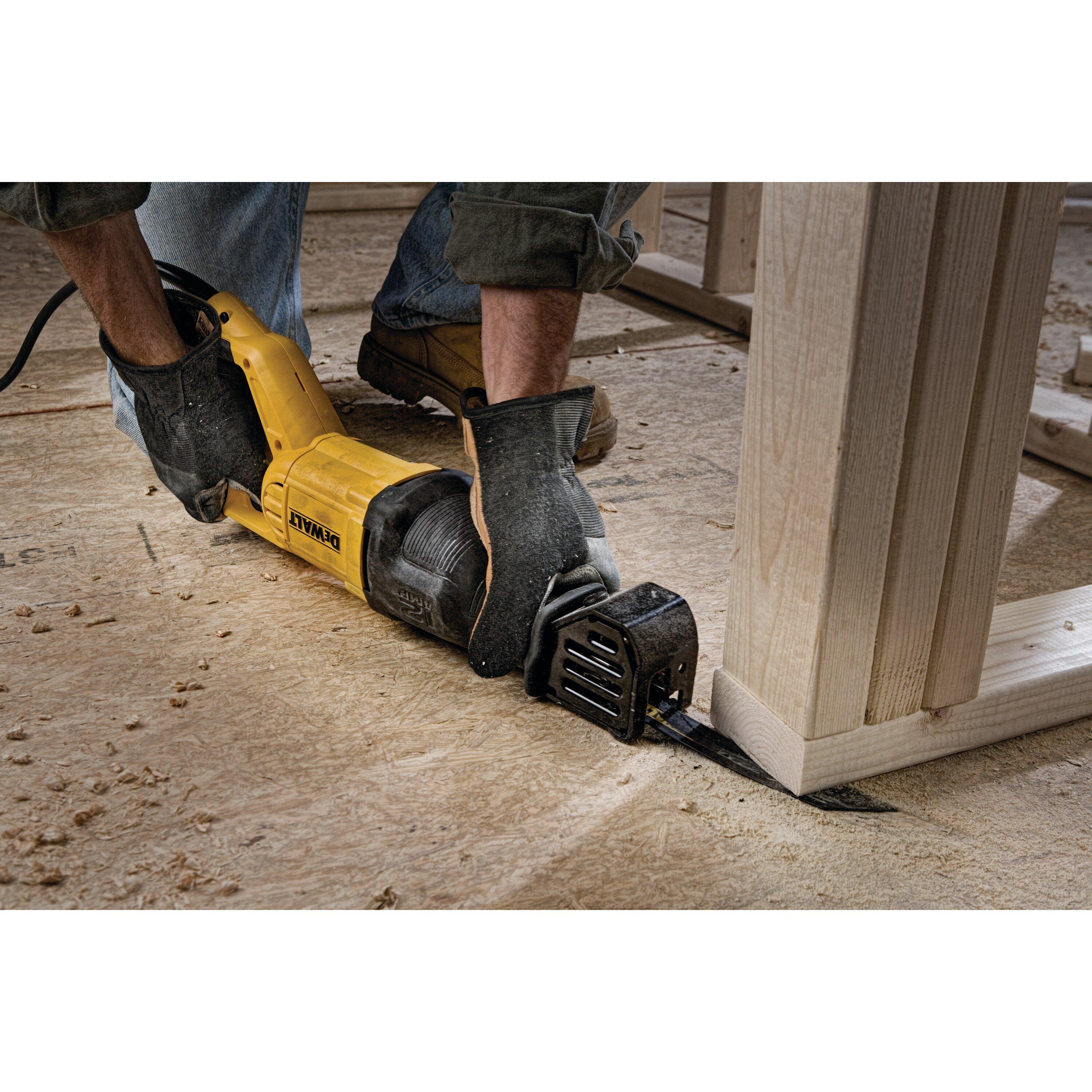 DEWALT Yellow Corded Reciprocating Saw Bare Tool 