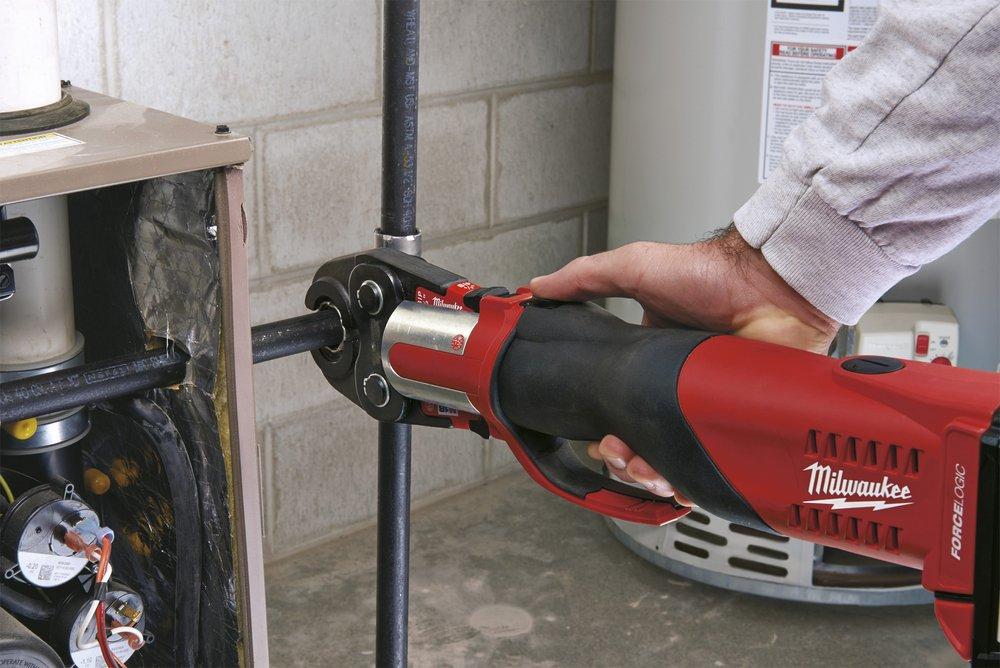 Milwaukee&reg; Black 2 in. Press Jaw 