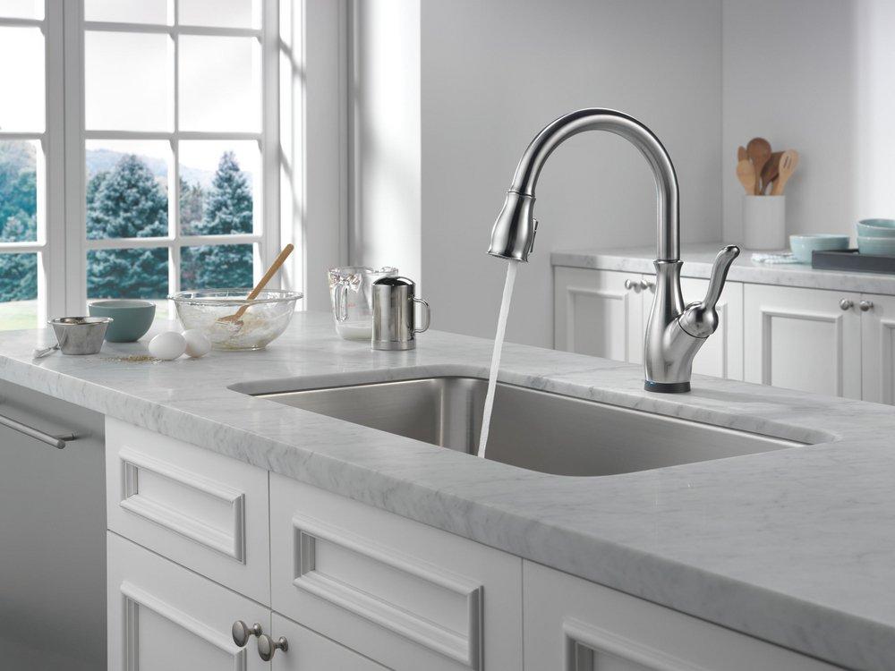 Delta Faucet Arctic Stainless Single Handle Pull Down Touch Activated Kitchen Faucet 