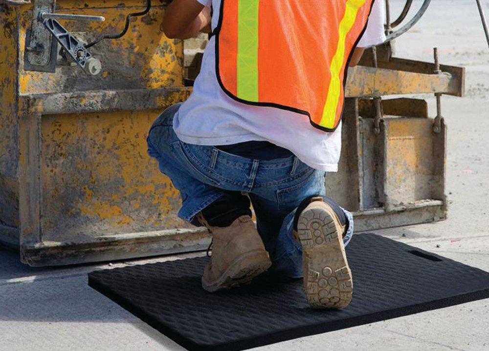M+A Matting Black Knee Pad in Black 