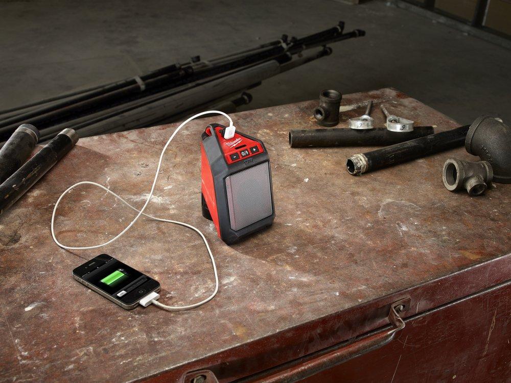 Milwaukee&reg; Black Cordless Bluetooth Speaker 