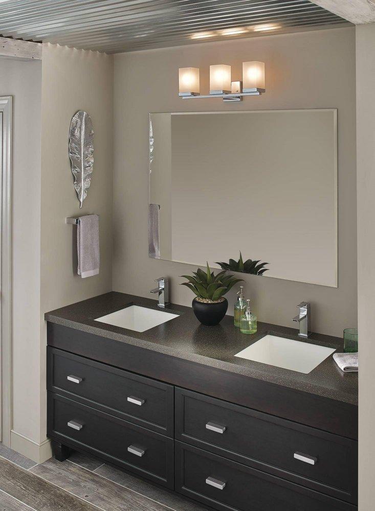 Moen Polished Chrome 3-Globe Light Fixture 