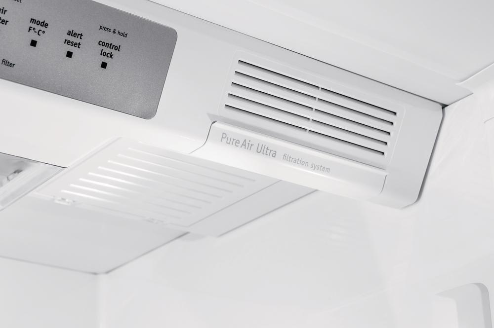 Frigidaire Stainless 32 in. 18.6 cu. ft. Full Refrigerator 