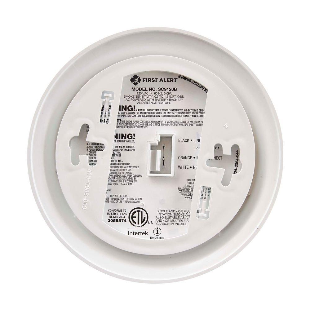 BRK Electronics White 120V Combination Smoke and Monoxide Detector in White 