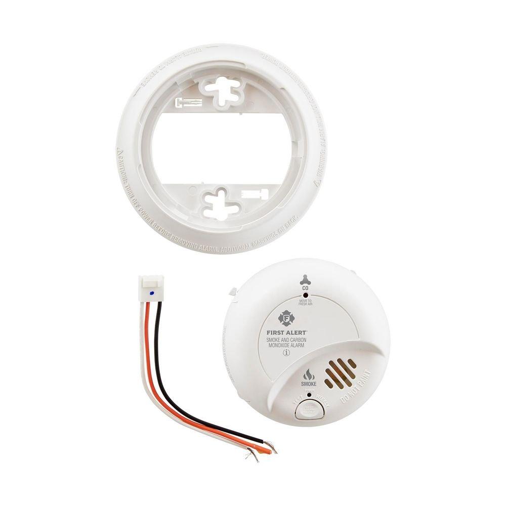 BRK Electronics White 120V Combination Smoke and Monoxide Detector in White 