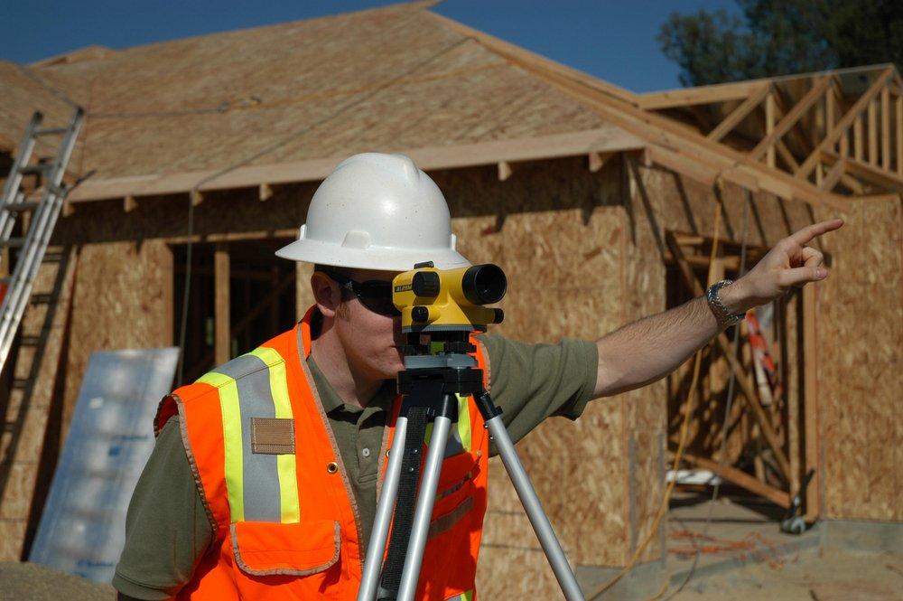 Spectra Precision Yellow Automatic Level with Guard Rod and Tripod 