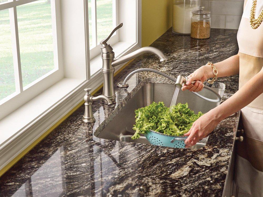 Moen Spot Resist&trade; Stainless Single Handle Kitchen Faucet 